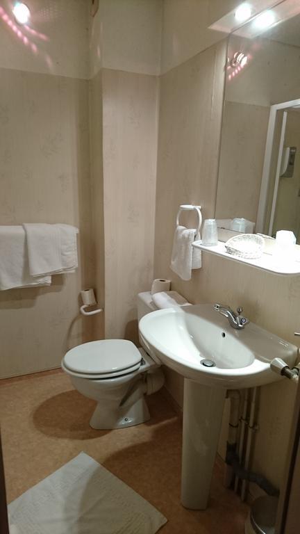 Hotel De France Objat Luaran gambar