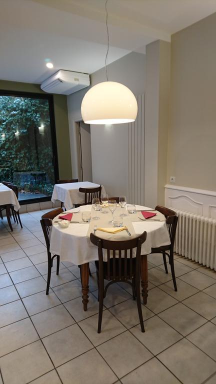 Hotel De France Objat Luaran gambar